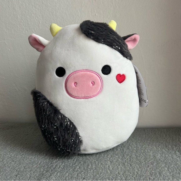 Connor Select Series Valentine’s Day Cow 8” Squishmallow - Picture 1 of 5